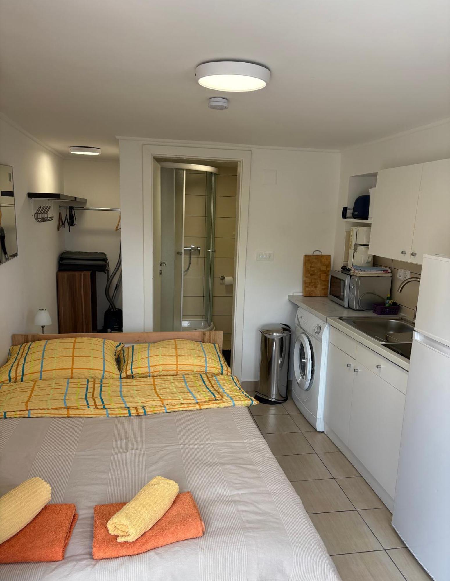 Lili Apartman